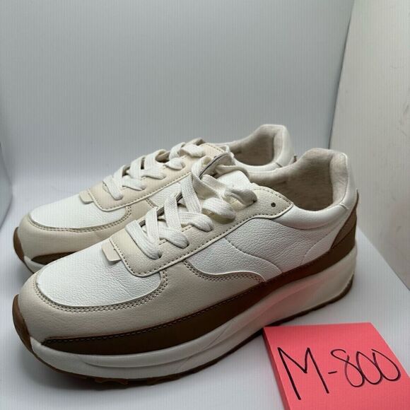 CUSHIONAIRE Women's lace up Sneaker +Comfort Foam 7.5 WIDE WHITE/TAN - Picture 3 of 7